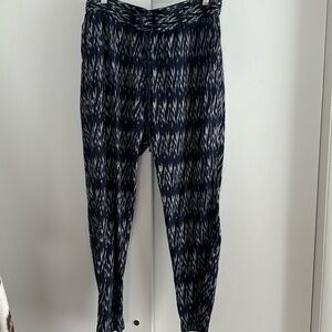 Ankle length print pants